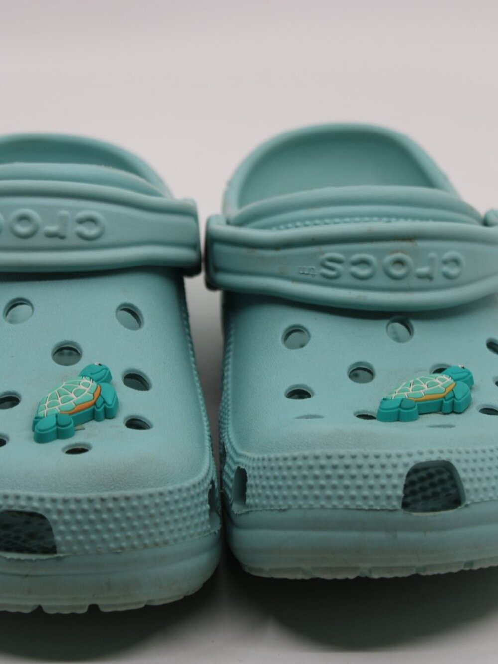 Crocs NWT Junior 5-7 (Women 6) Rubber Sandals Sky Blue Watter Summer Unisex
